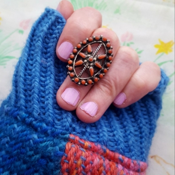 Vintage Zuni Artisan Coral Cluster - Picture 2 of 11